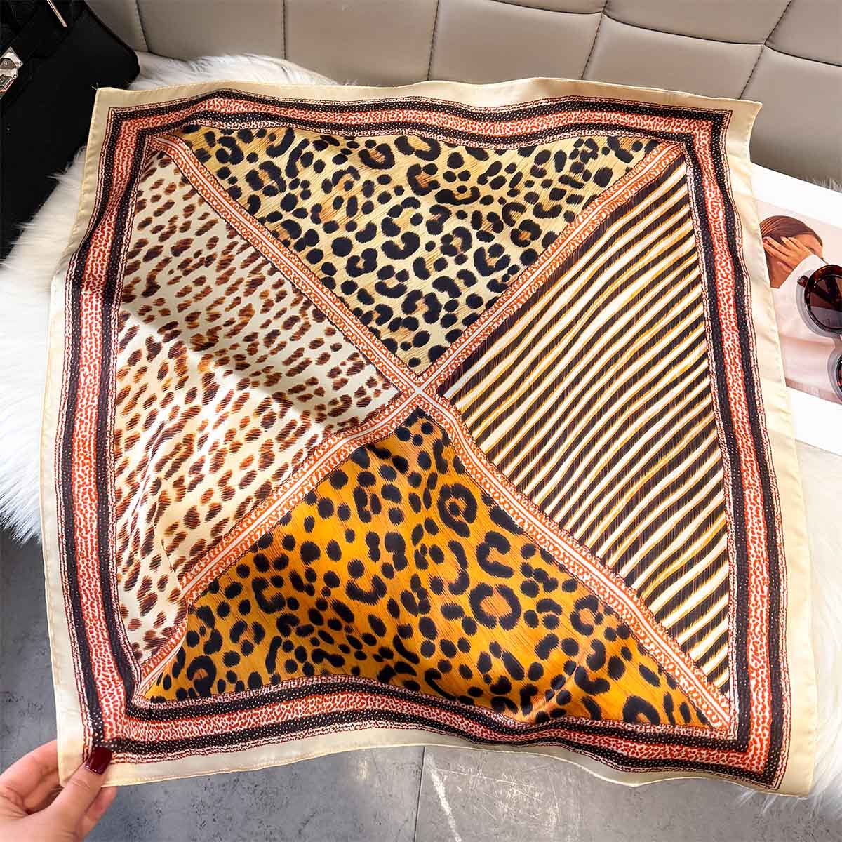 레오파드 프린트 65cm 실크 스카프 여성용 작은 사각 - Women'S Fashion Poncho 리뷰 및 가격